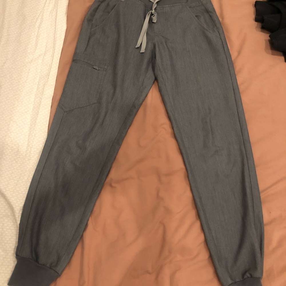 Women’s Gray Scrub Pants